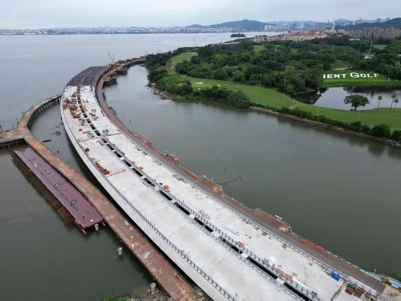 Aerial view of the cast deck and barrier line